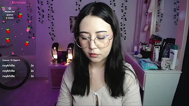 iris_sky's cam snapshot