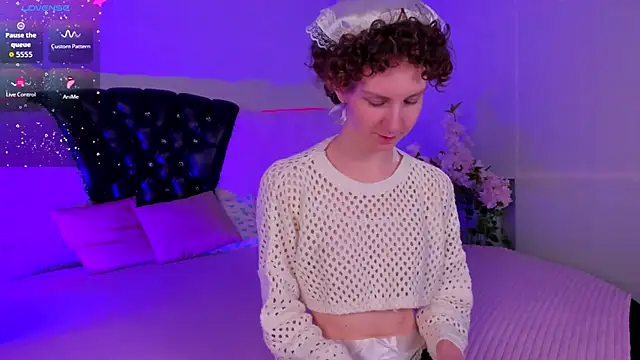 M1BabyG1rl's cam snapshot