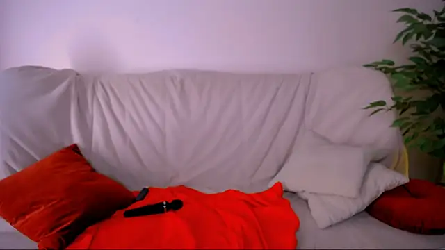 ElenaMonroe's cam snapshot