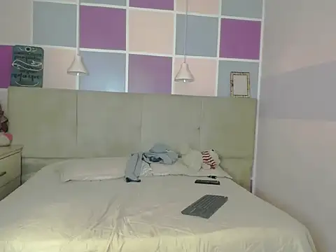 Aliis_Love's web cam