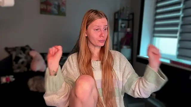 Lunaacyy's cam snapshot