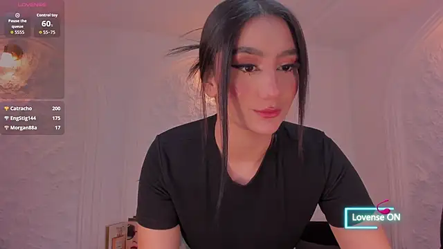 MaddisonLowe live sex cam
