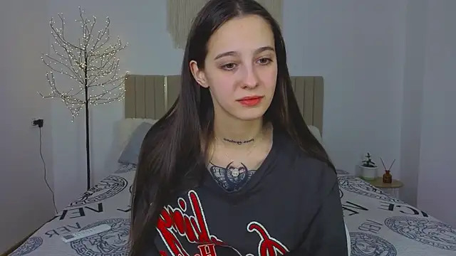 Little_cherryy__'s cam snapshot