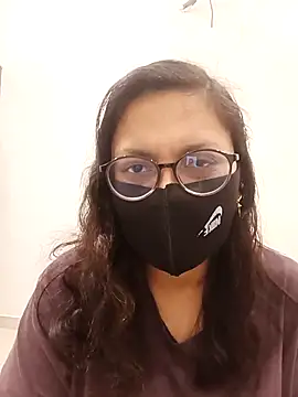 Mahira_sharma01's cam snapshot