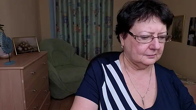 Margo_Moll's cam snapshot