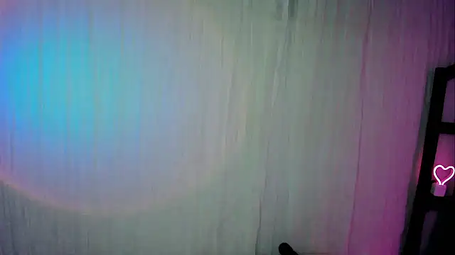 AaliyahLaylah's cam snapshot