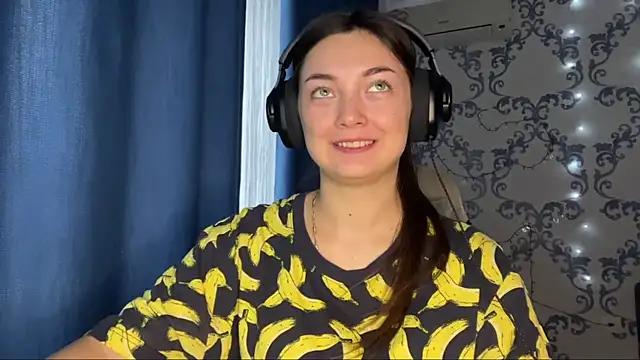 TwotyBright's cam snapshot