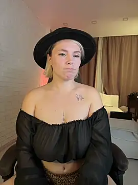 Charming_Daphny's cam snapshot