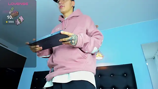 Lobo_17_'s cam snapshot