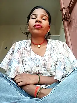 Rubi_sarma's cam snapshot