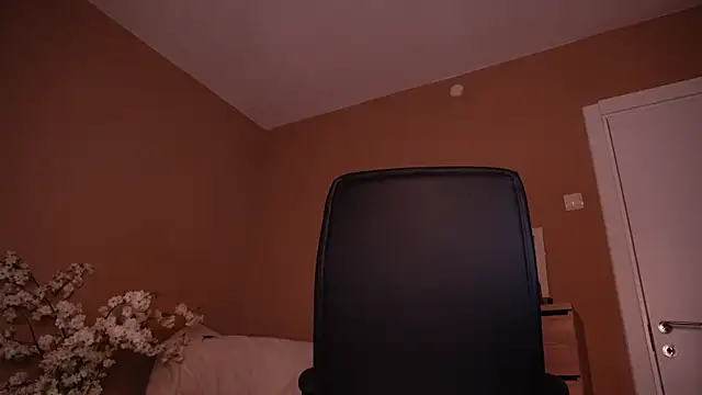 KaylaLaine's cam snapshot