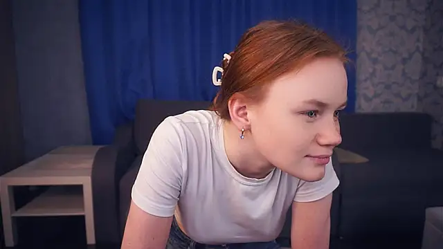 KarlynGow's cam snapshot