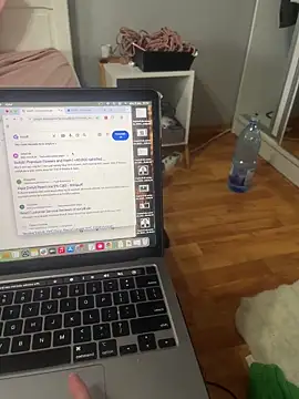 bunnythetailor's cam snapshot