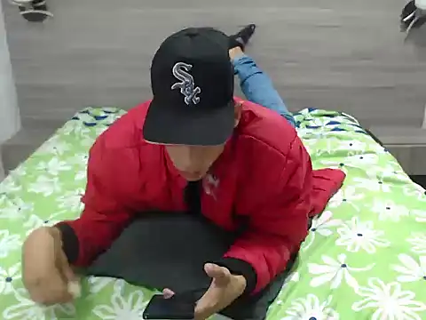 wiltom_'s cam snapshot