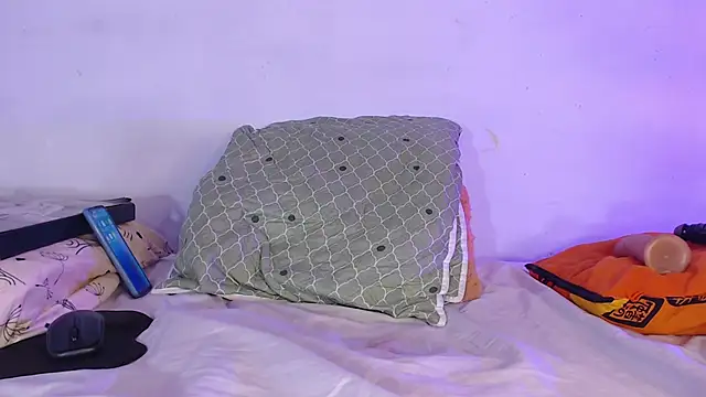 NadiaWhite's cam snapshot