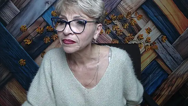 EllaBonito's cam snapshot