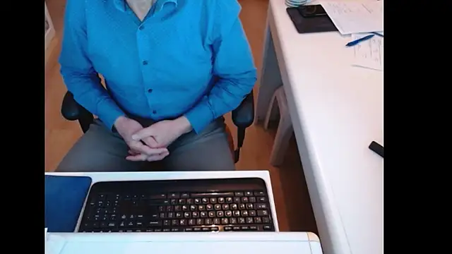 dutchpornking's cam snapshot