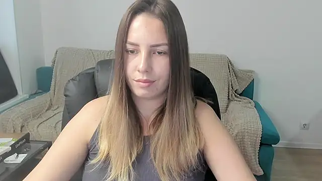 Mia_shy1's cam snapshot