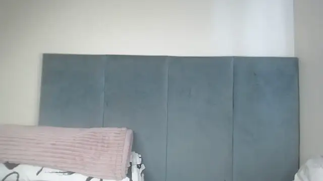 Jah-Queen's cam snapshot