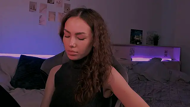 branchwithflowerss's cam snapshot