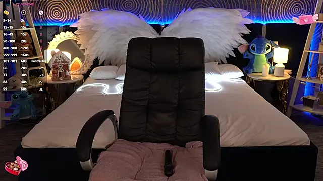 FoxyShy's cam snapshot