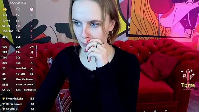 MaribelRiverr_'s cam snapshot