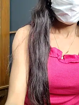 Saharaa's cam snapshot