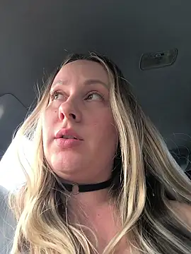 Mona_Plus's cam snapshot