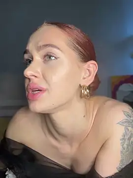 LittleFox___'s cam snapshot