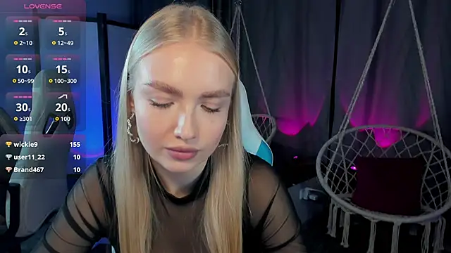 TessaGrays's cam snapshot