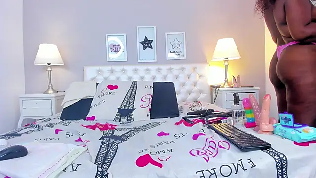 megan_loviitz's cam snapshot