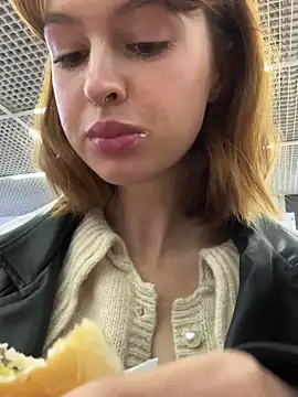 hani_obsessed's cam snapshot