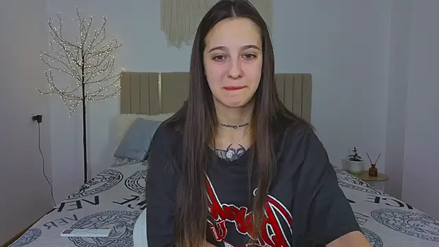 Little_cherryy__'s cam snapshot