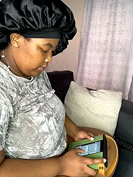 Big_mommy_25's cam snapshot