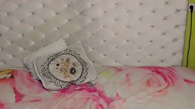 DoraMay's cam snapshot