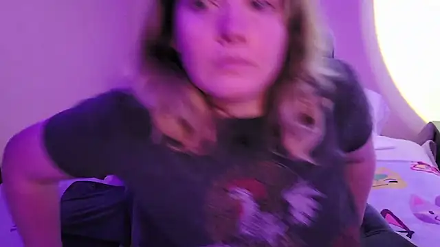 InternetFairy_XO's cam snapshot