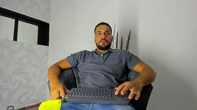 maximo_torricelli's cam snapshot