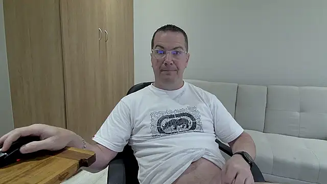 BrettJ81's cam snapshot