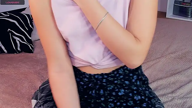 FunnyyMonkeyy's cam snapshot