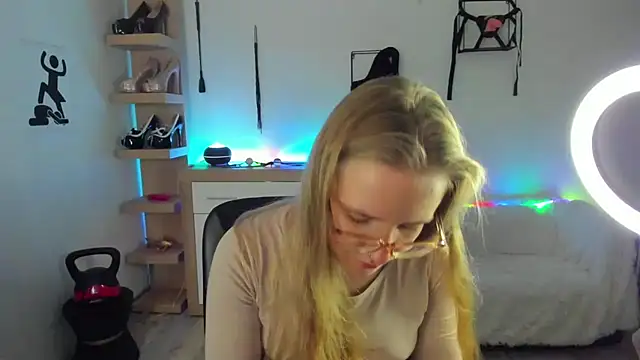 NancyHottie's cam snapshot