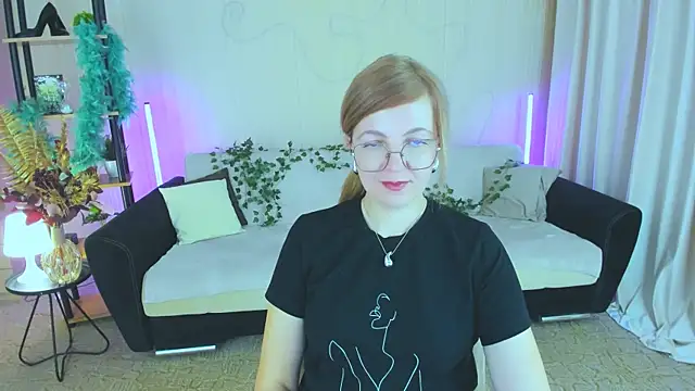 YourUniverser's cam snapshot