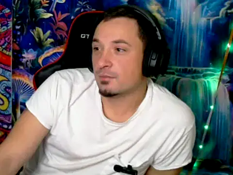 YoBleez's cam snapshot