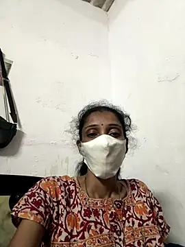 sweetreddy-02's cam snapshot