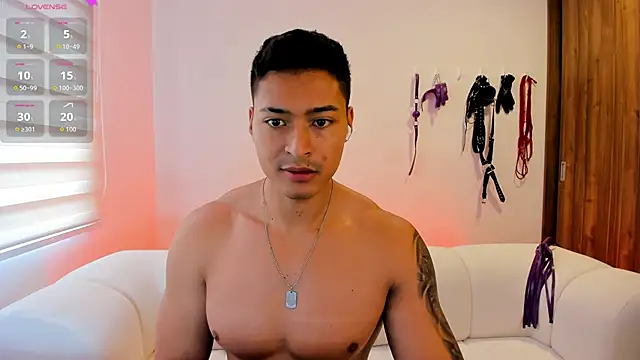 abu_dhabi_21's cam snapshot