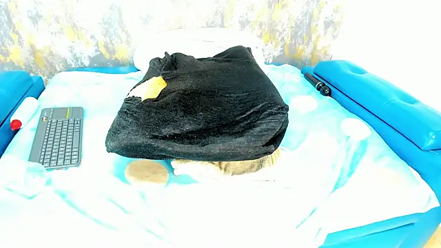 MonicaSchwartz's cam snapshot