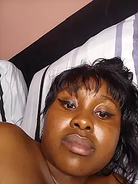 HeartBeatz5's cam snapshot