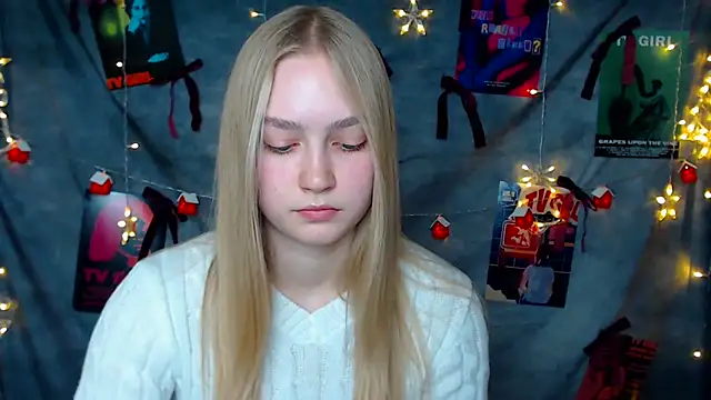 MademoiselleCl's cam snapshot