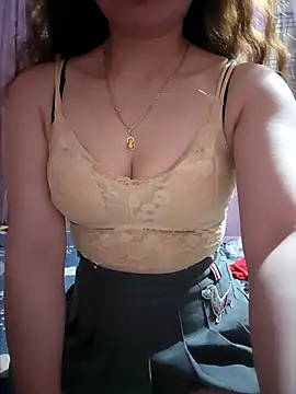 LeanaLy's cam snapshot