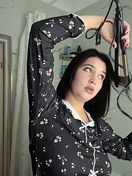 KikiWatson's cam snapshot