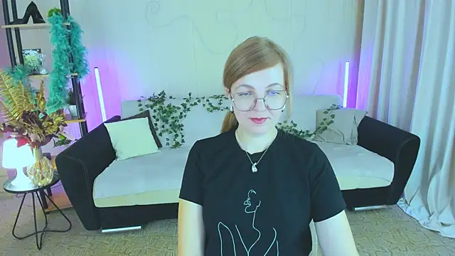 YourUniverser's cam snapshot